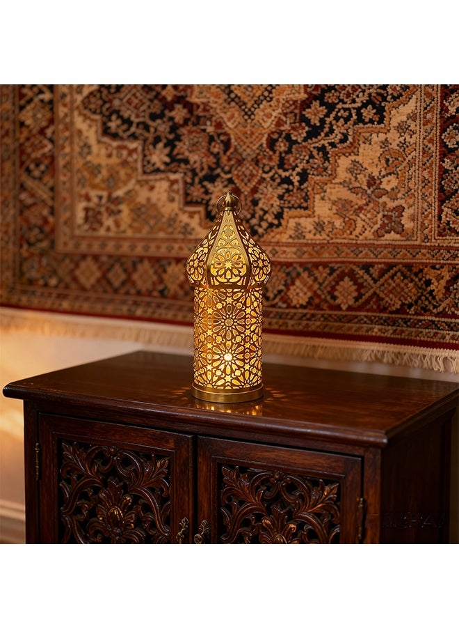 فانوس رمضان وعيد LED مفرغ - إضاءة زخرفية مغربية من الحديد المفرغ تعمل بالبطارية للمنزل، المكتب، غرفة النوم، غرفة المعيشة، للزينة والهدية (ذهبي - حجم متوسط) - Image 3